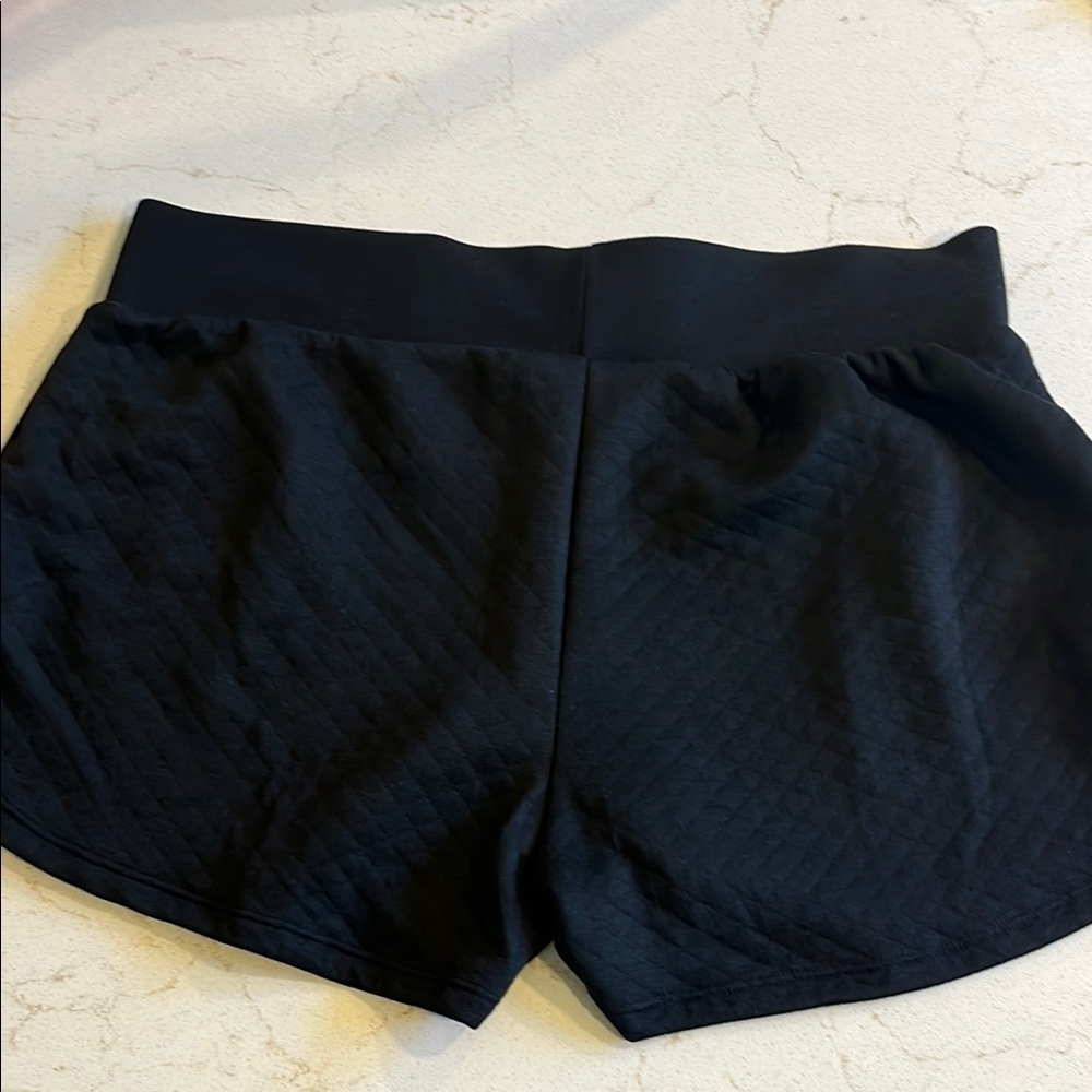 Serra Black Athletic Shorts Lightweight Performance Design - Picture 4 of 7